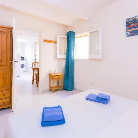 Velazquez-3 By Interhome
